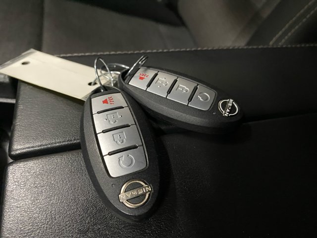 Used 2022 Nissan Rogue SV AWD/4WD image 31