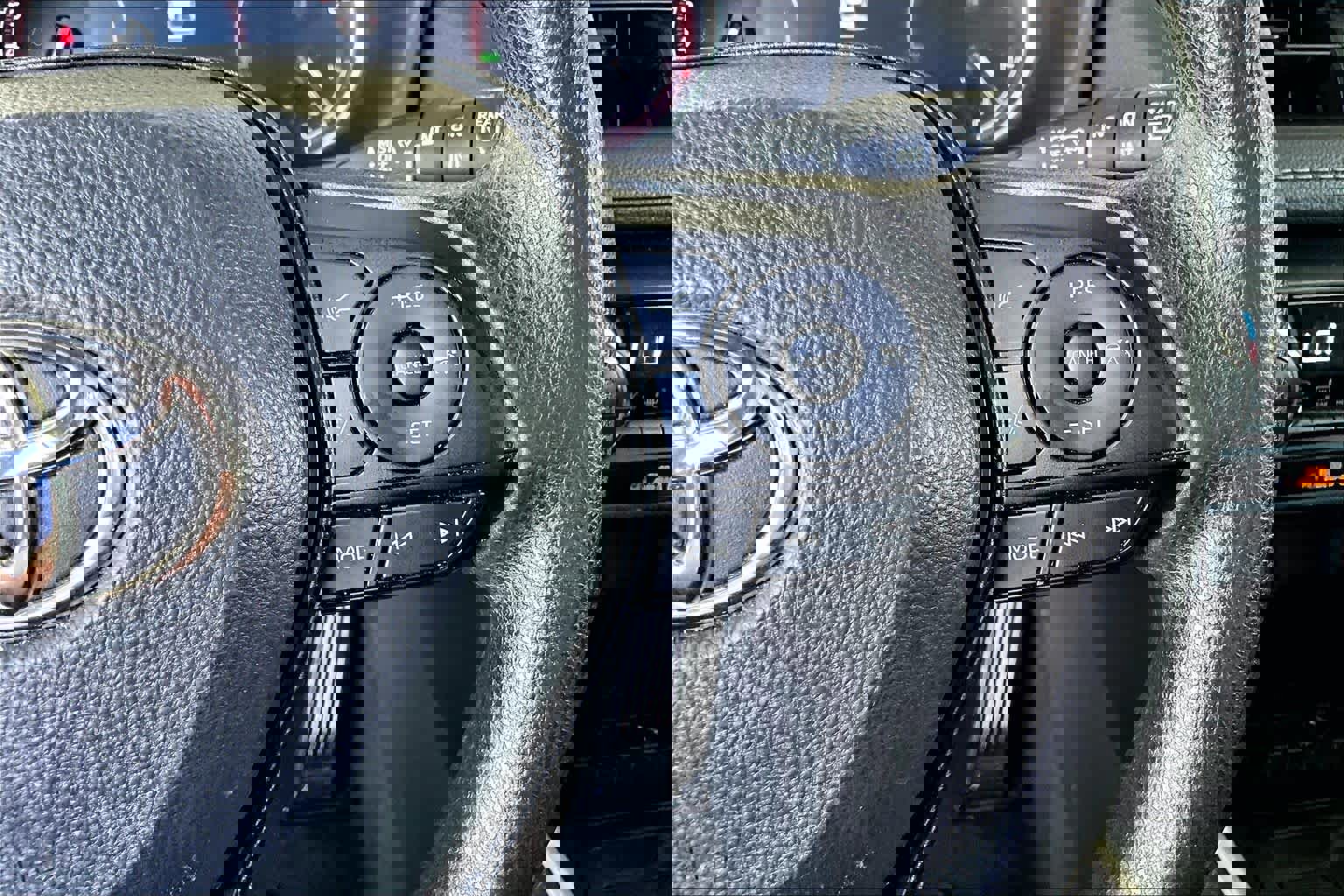 Used 2024 Toyota RAV4 XLE image 24