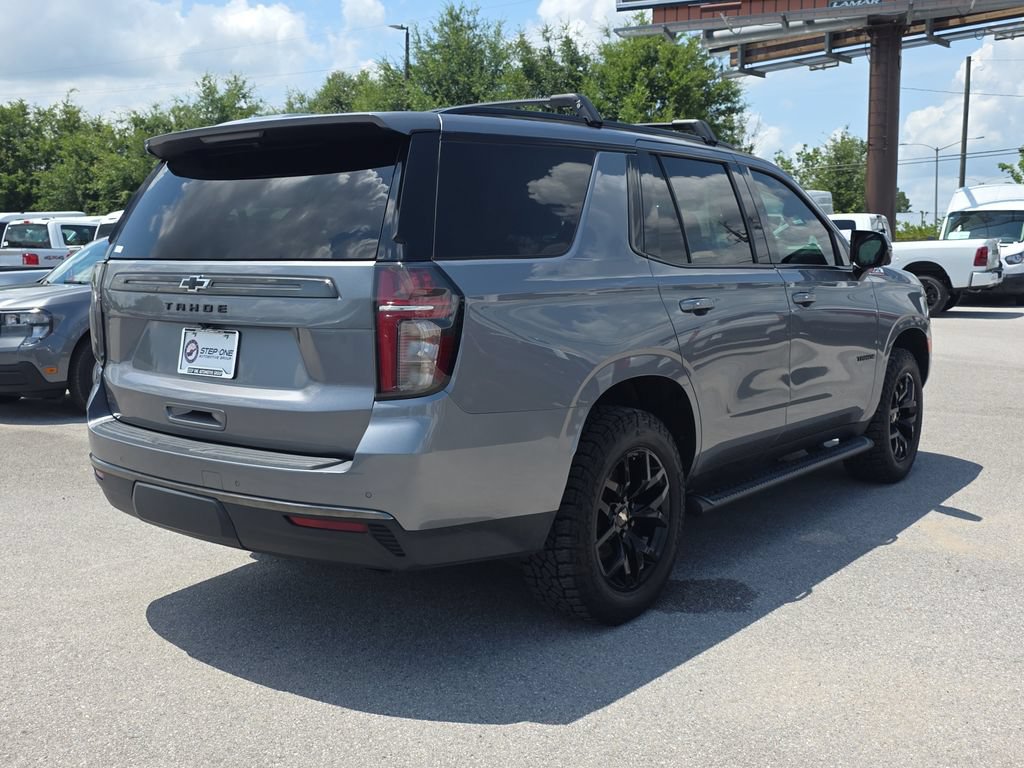 Used 2022 Chevrolet Tahoe Z71 w/ Luxury Package AWD/4WD image 7
