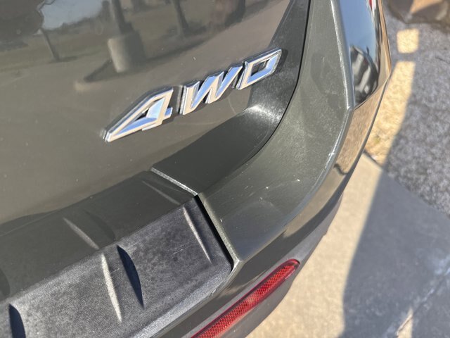 Certified 2022 Ford Explorer XLT w/ Equipment Group 202A AWD/4WD image 22