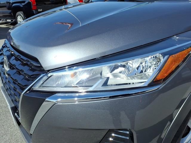 Used 2024 Nissan Kicks S image 13