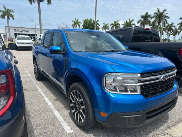 Certified 2022 Ford Maverick Lariat FWD image 1