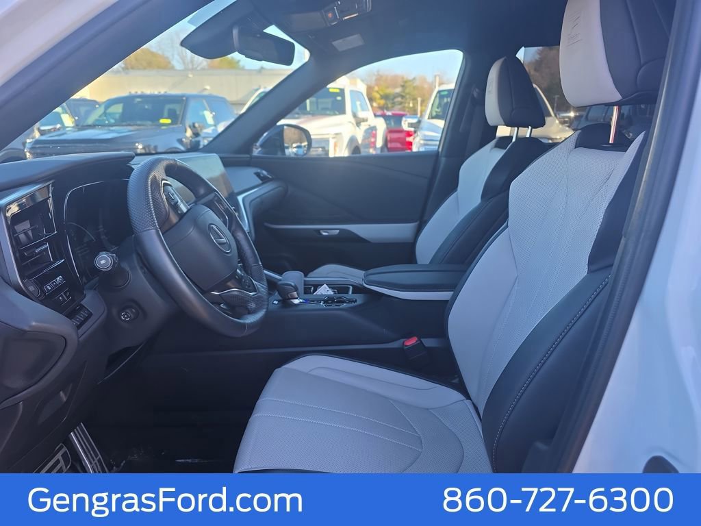 Used 2024 Lexus TX 500h AWD w/ Technology Package image 23