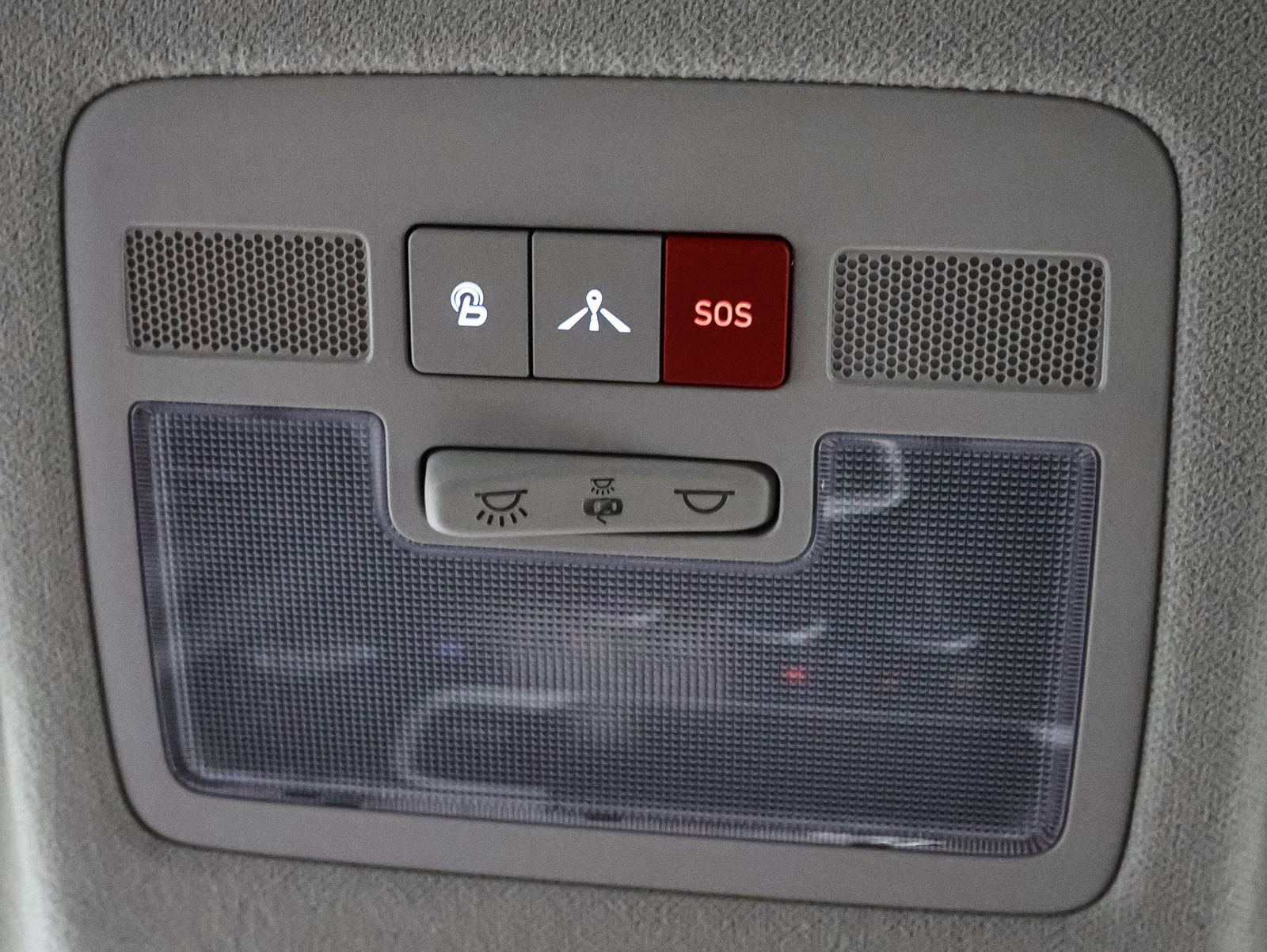 Used 2023 Hyundai Venue Limited w/ Cargo Package image 29