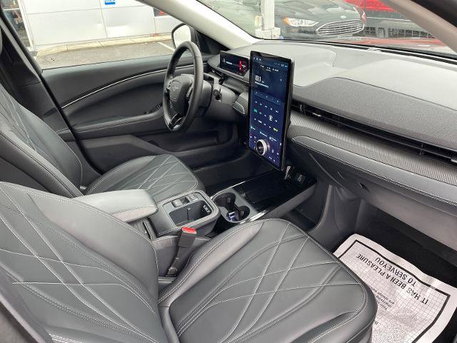 Certified 2025 Ford Mustang Mach-E Select image 27