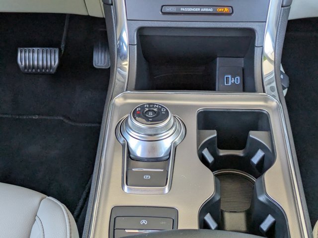 Certified 2024 Ford Edge Titanium image 17