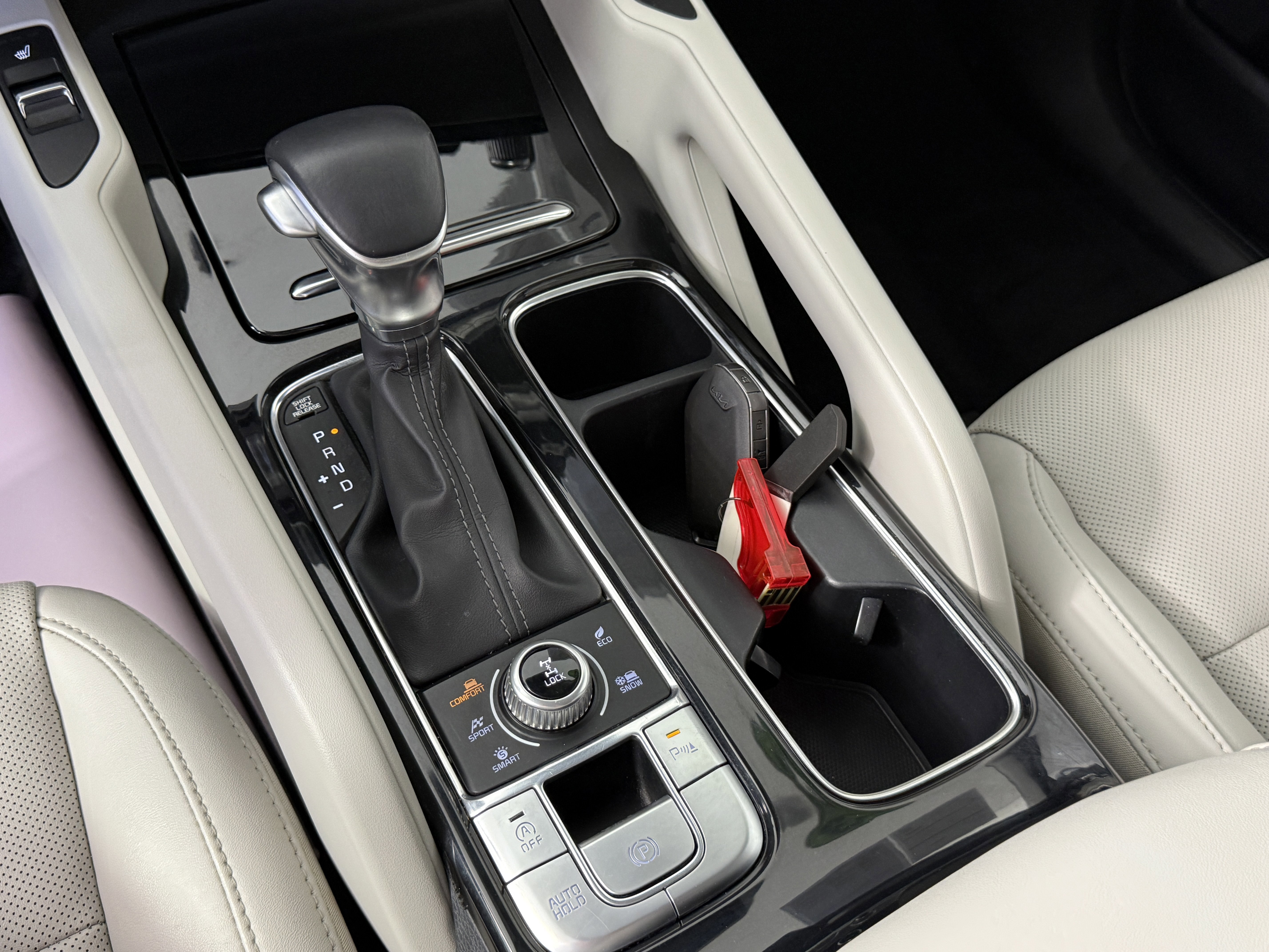 Used 2023 Kia Telluride S image 23