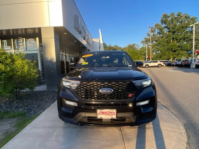 Certified 2023 Ford Explorer ST w/ Equipment Group 401A AWD/4WD image 3