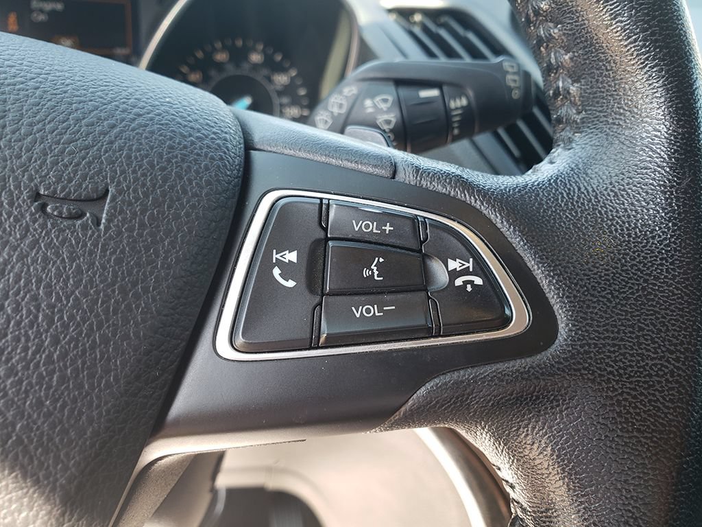 Certified 2017 Ford Escape Titanium FWD image 27