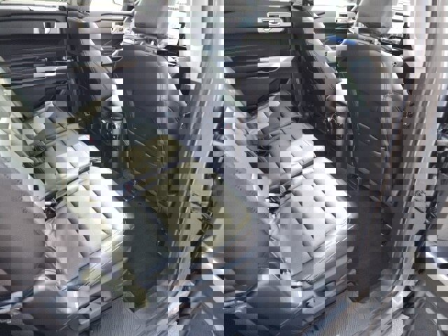 Certified 2022 Ford Explorer Limited w/ Equipment Group 301A image 31