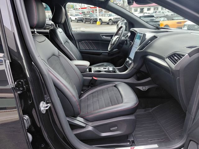Certified 2023 Ford Edge ST-Line AWD/4WD image 13