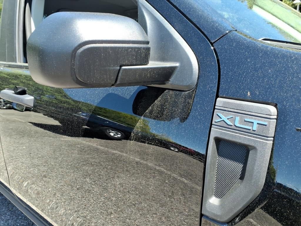 Certified 2023 Ford Maverick XLT FWD image 8
