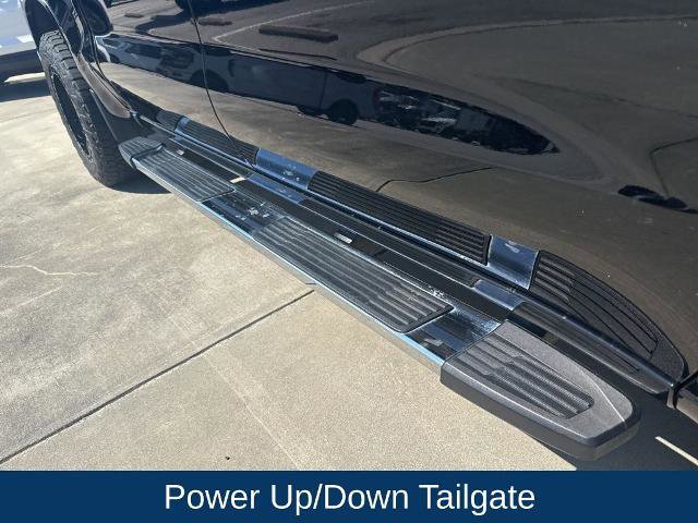 Used 2022 Chevrolet Silverado 1500 LTZ w/ Z71 Off-Road Package image 10