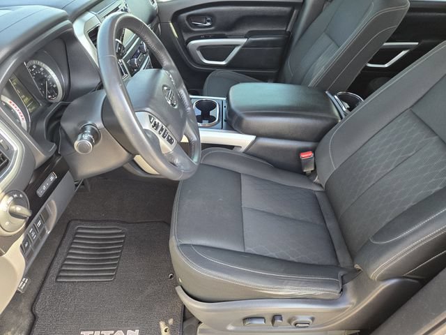 Used 2017 Nissan Titan SV RWD image 13