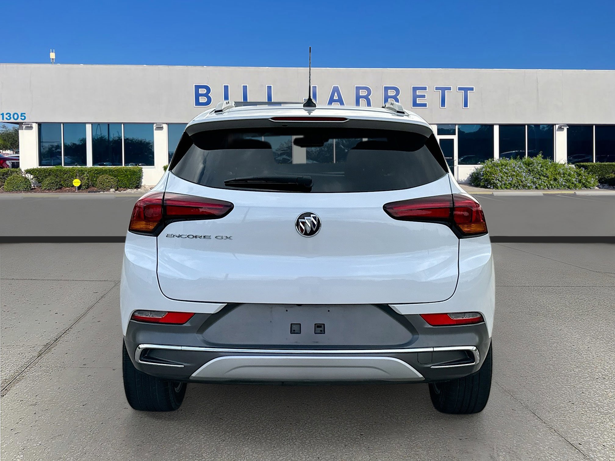 Used 2023 Buick Encore GX Essence w/ Experience Buick Package image 4