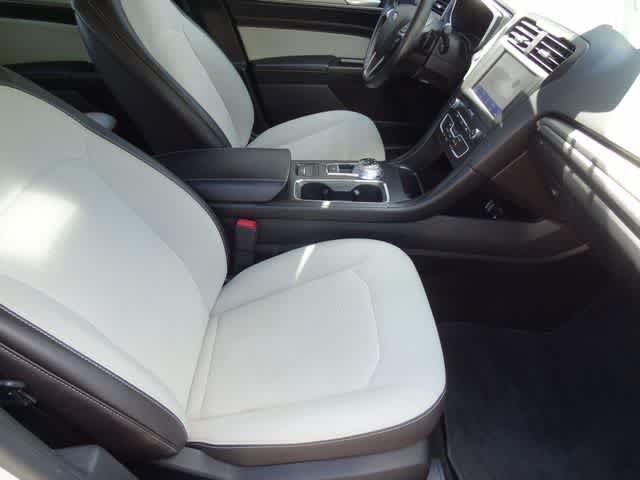 Certified 2019 Ford Fusion SE w/ Equipment Group 151A FWD image 14