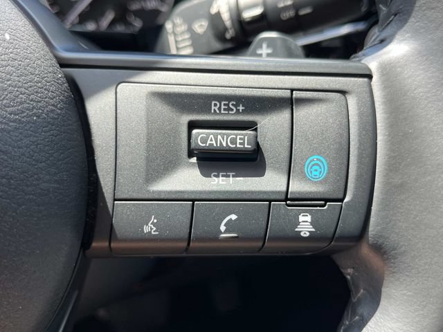 Used 2024 Nissan Pathfinder SV AWD/4WD image 36