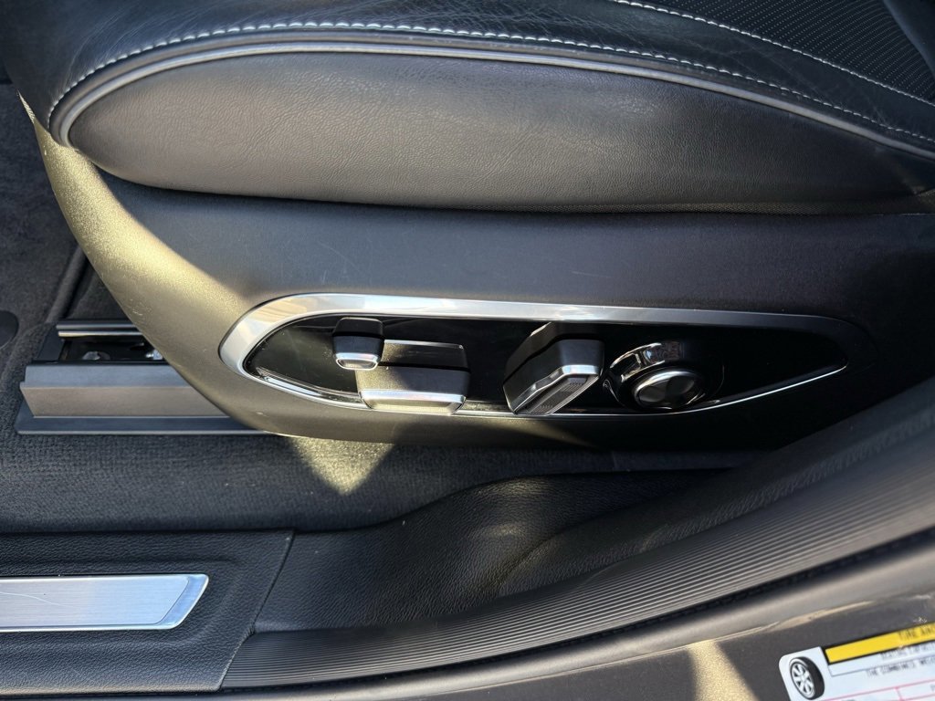 Used 2023 Jeep Grand Cherokee Overland w/ Advanced Protech Group III image 10