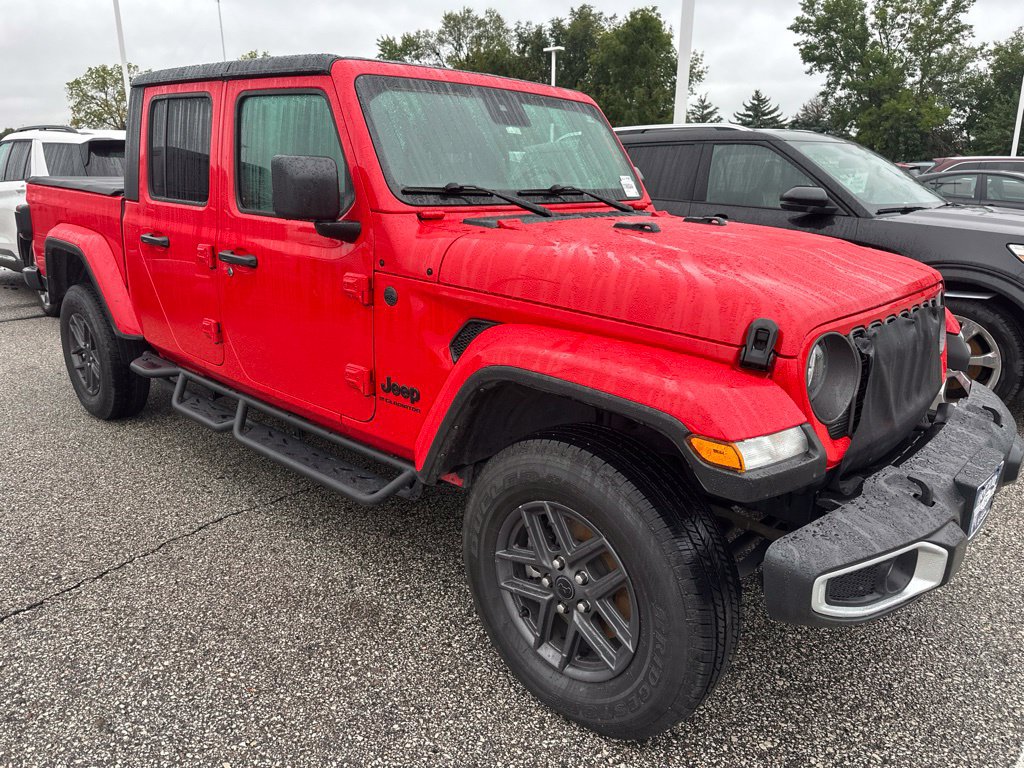 Used 2024 Jeep Gladiator Sport AWD/4WD image 6