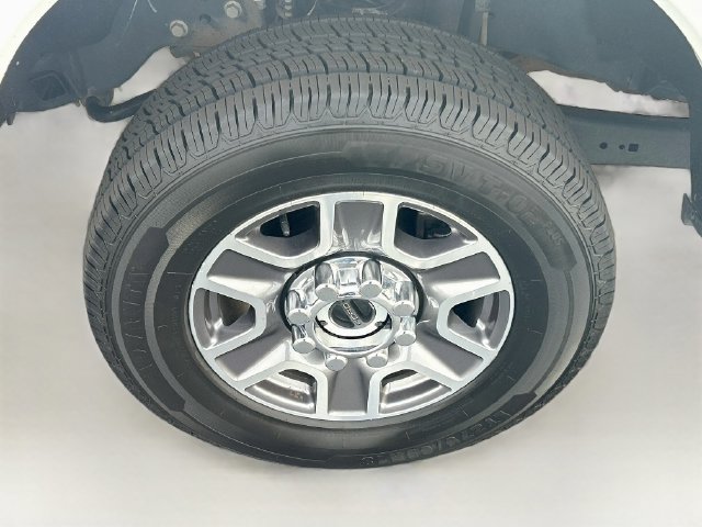 Certified 2025 Ford F250 XLT AWD/4WD image 37