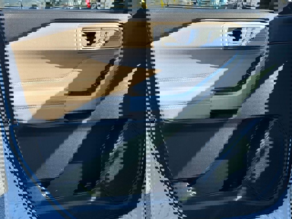 Certified 2023 Ford Explorer Limited image 22