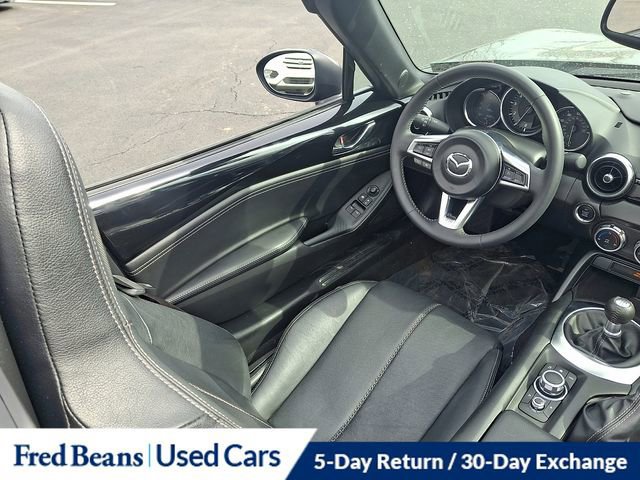 Used 2022 MAZDA MX-5 Miata Grand Touring w/ Weather Package image 17