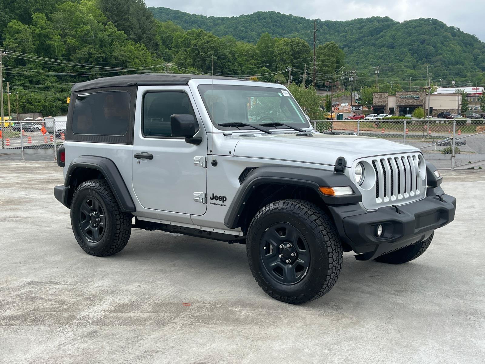 Used 2022 Jeep Wrangler Sport AWD/4WD image 1