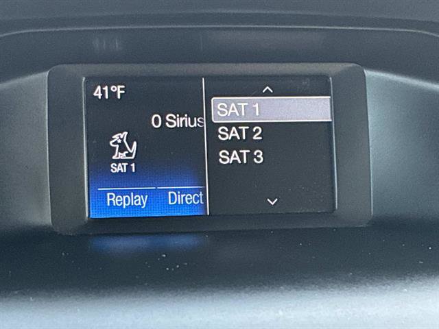 Certified 2018 Ford Focus SE w/ SE Appearance Package image 31