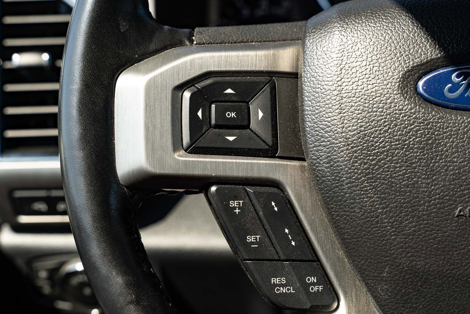 Certified 2022 Ford F450 Platinum AWD/4WD image 28