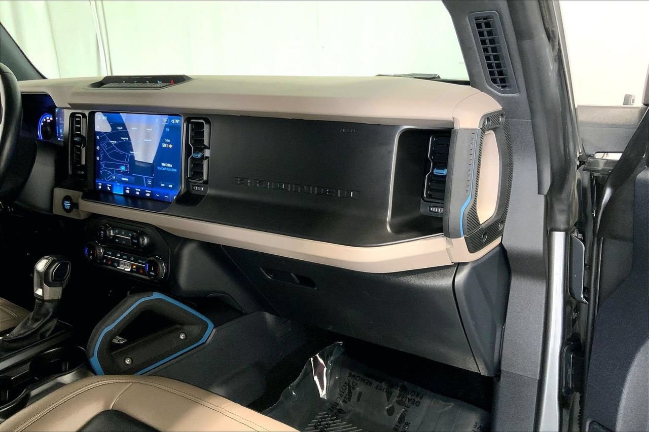 Certified 2022 Ford Bronco Wildtrak AWD/4WD image 16