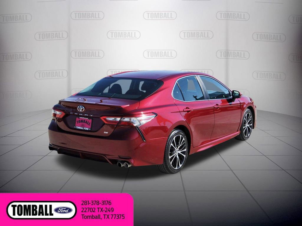 Used 2018 Toyota Camry L image 5