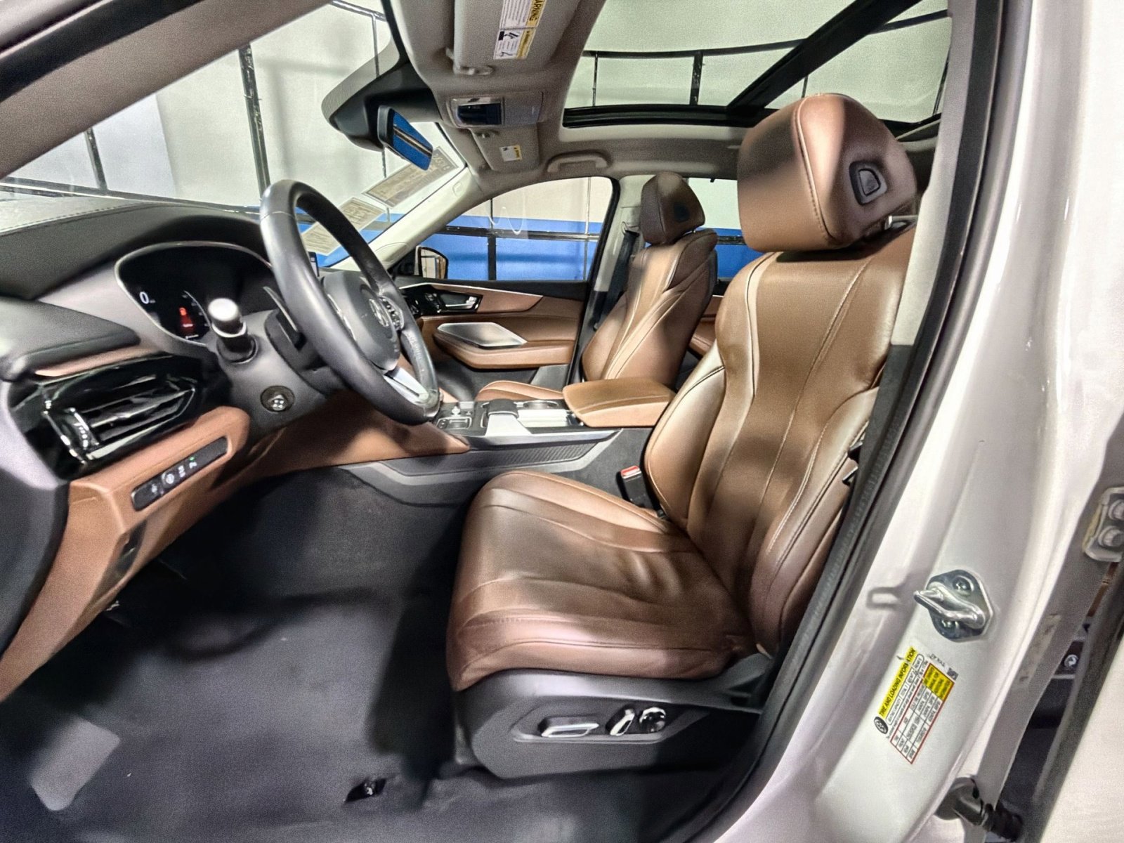 Used 2023 Acura MDX SH-AWD w/ Technology Package image 31