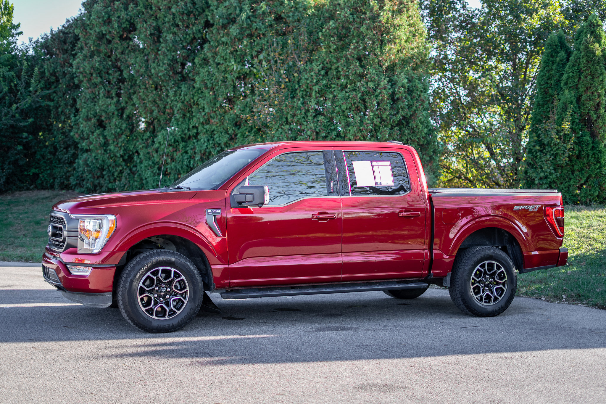 Certified 2022 Ford F150 XLT w/ Equipment Group 302A High image 9