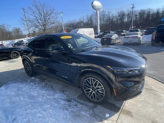 Certified 2025 Ford Mustang Mach-E Premium image 8