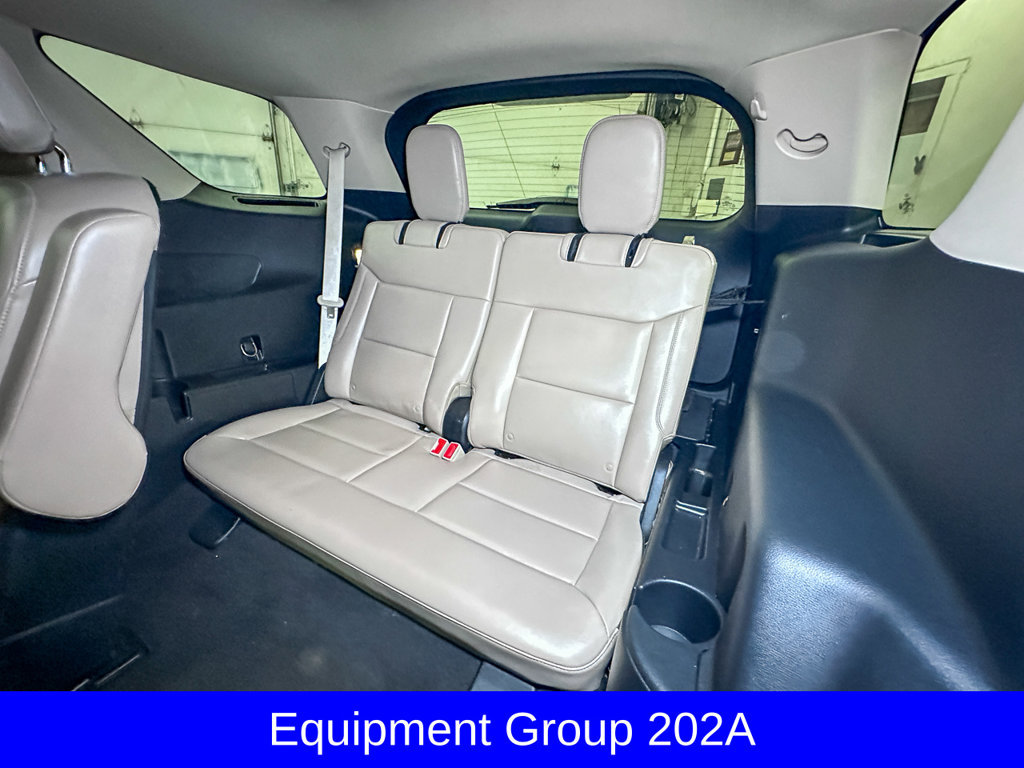 Certified 2022 Ford Explorer XLT w/ Equipment Group 202A AWD/4WD image 4