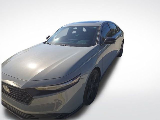 Used 2024 Honda Accord Sport image 2