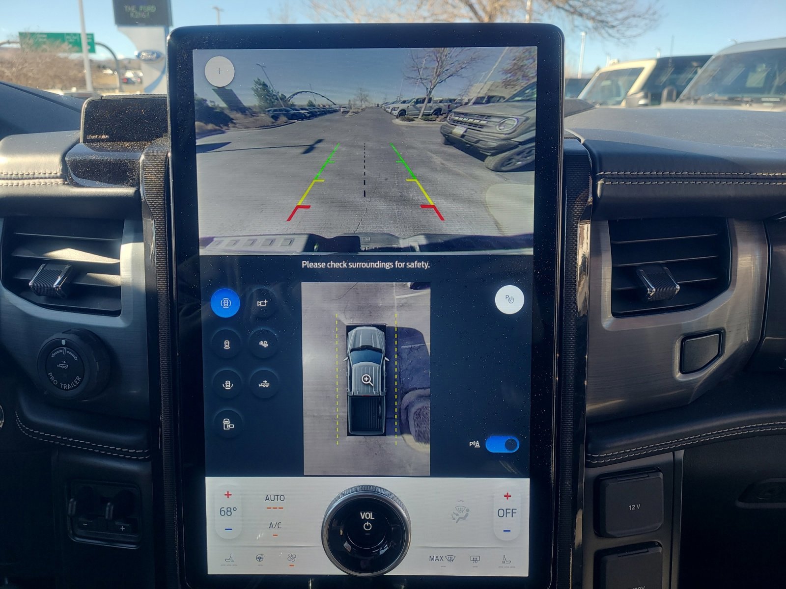 Certified 2023 Ford F150 Lightning Platinum image 29