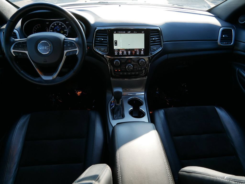 Used 2021 Jeep Grand Cherokee Laredo X AWD/4WD image 13