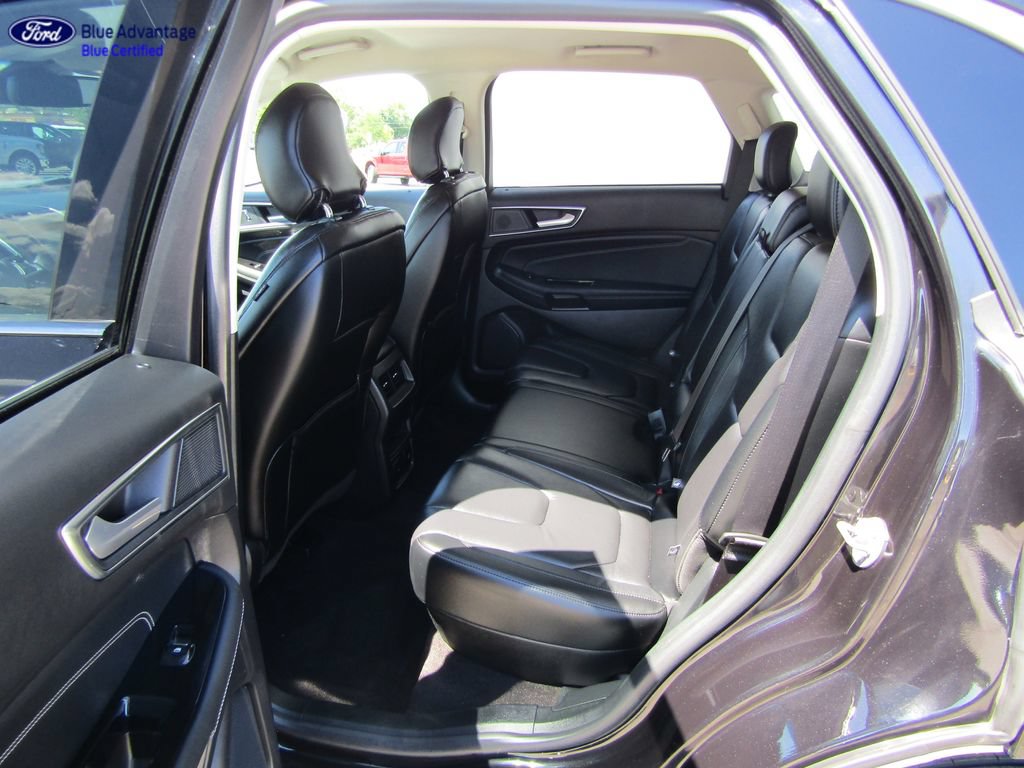 Certified 2019 Ford Edge Titanium w/ Cold Weather Package AWD/4WD image 25