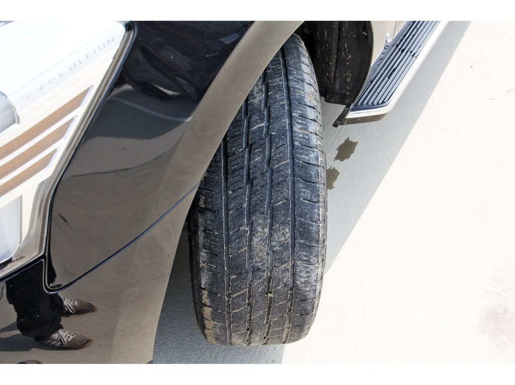 Certified 2023 Ford Expedition Max XLT RWD image 29