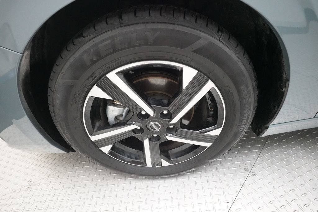 Used 2025 Nissan Sentra SV FWD image 24