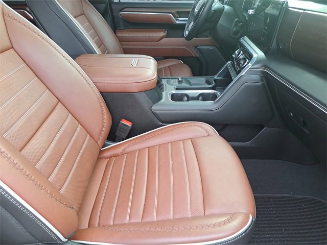 Used 2024 GMC Sierra 2500 Denali Ultimate image 35