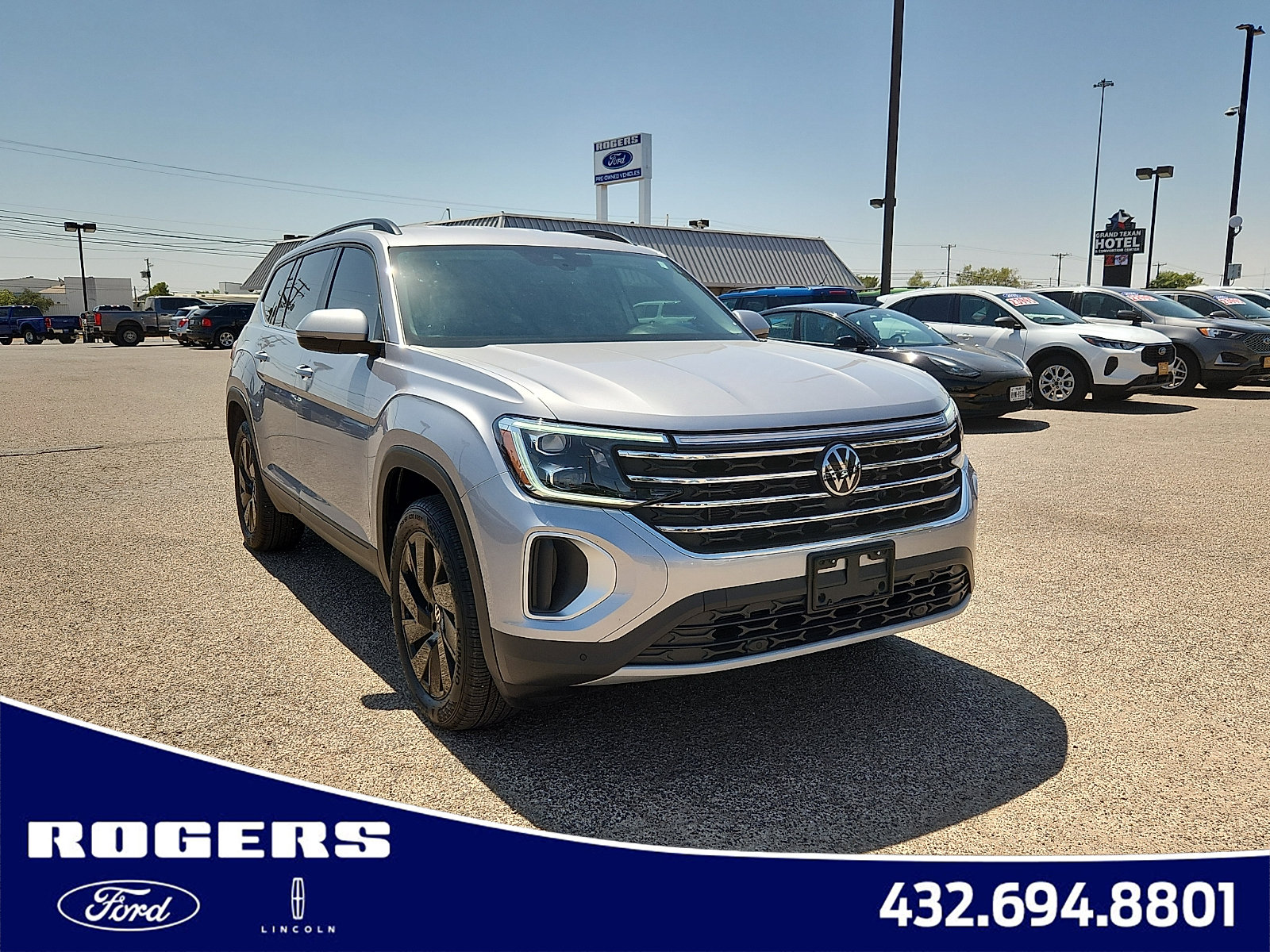 Used 2024 Volkswagen Atlas SE