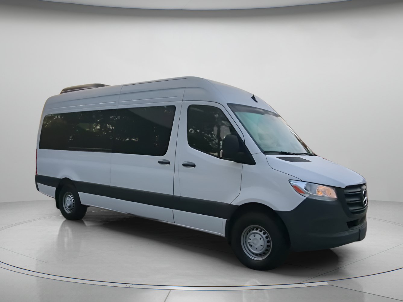 Used 2025 Mercedes-Benz Sprinter 2500 image 35