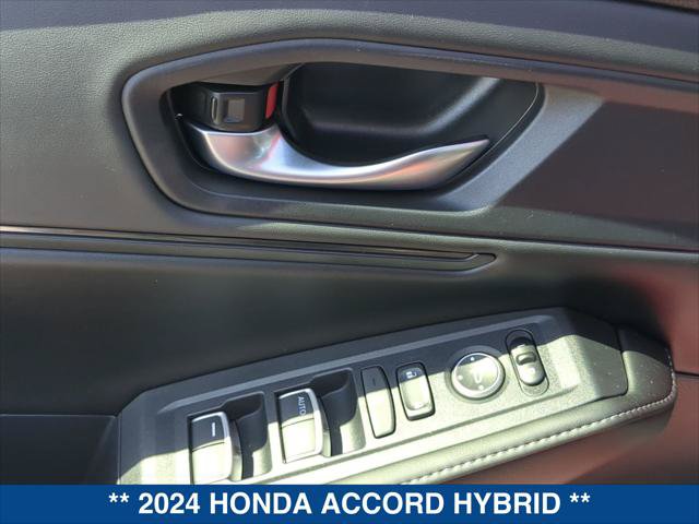 Used 2024 Honda Accord Sport image 11