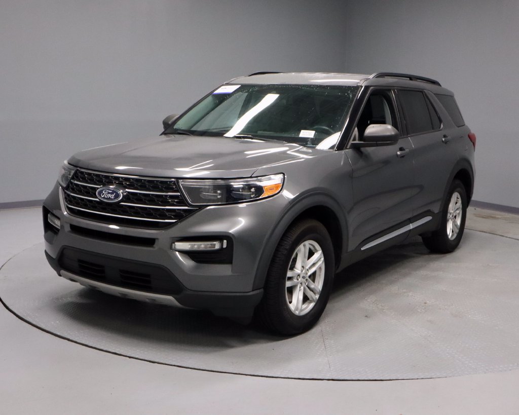 Certified 2022 Ford Explorer XLT w/ Equipment Group 202A AWD/4WD image 7