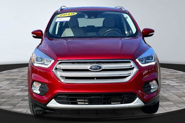 Certified 2019 Ford Escape Titanium image 3