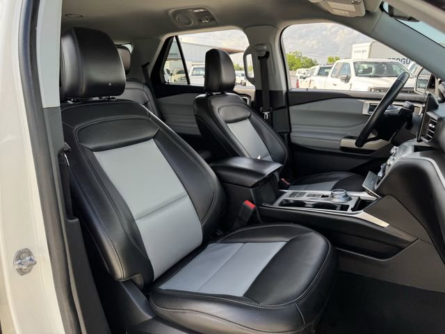 Certified 2022 Ford Explorer XLT w/ Equipment Group 202A image 30