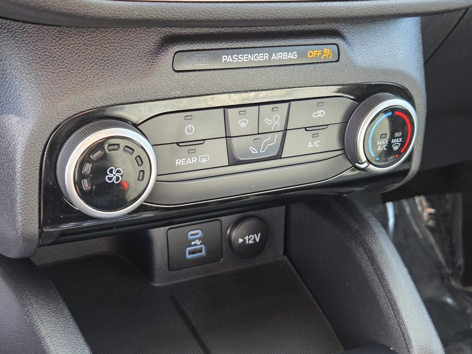 Certified 2022 Ford Escape SE image 22