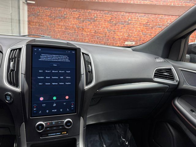 Certified 2024 Ford Edge ST-Line image 18